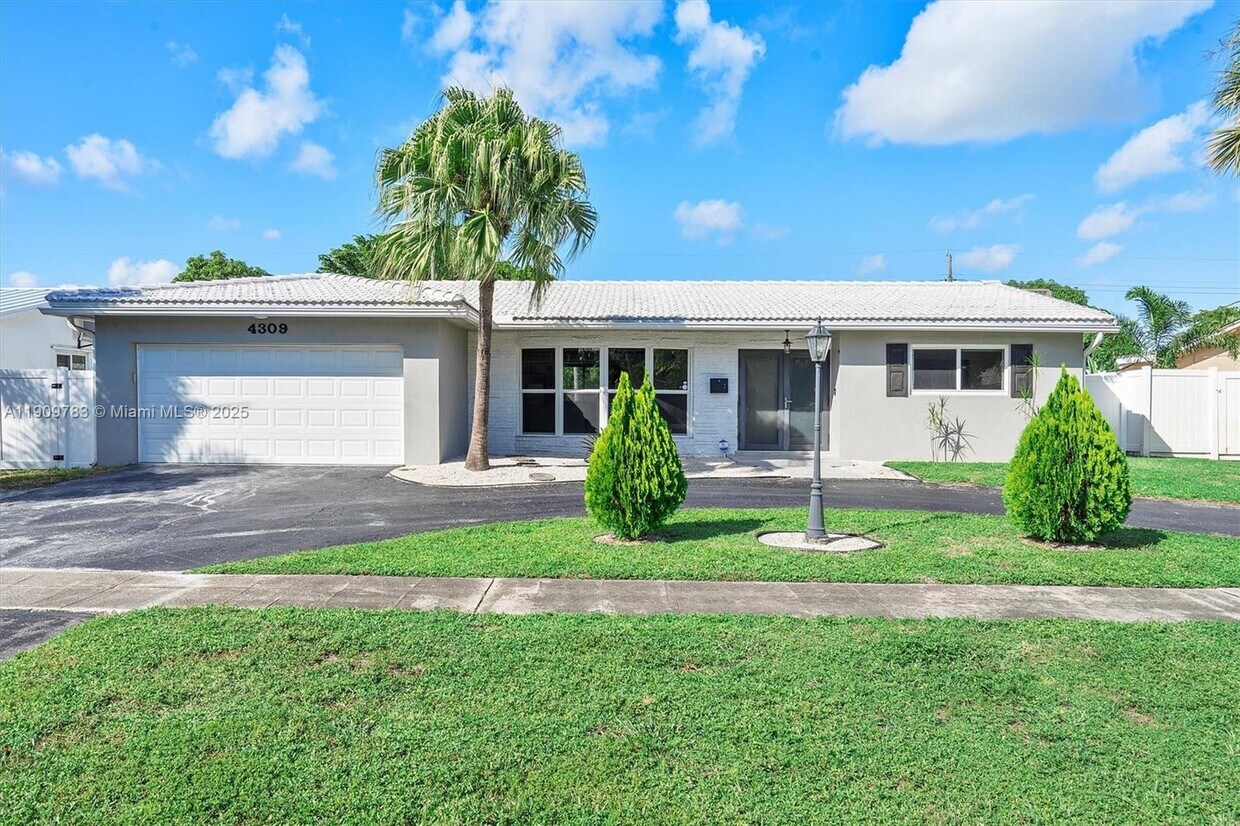 Foto principal - 4309 Jackson St