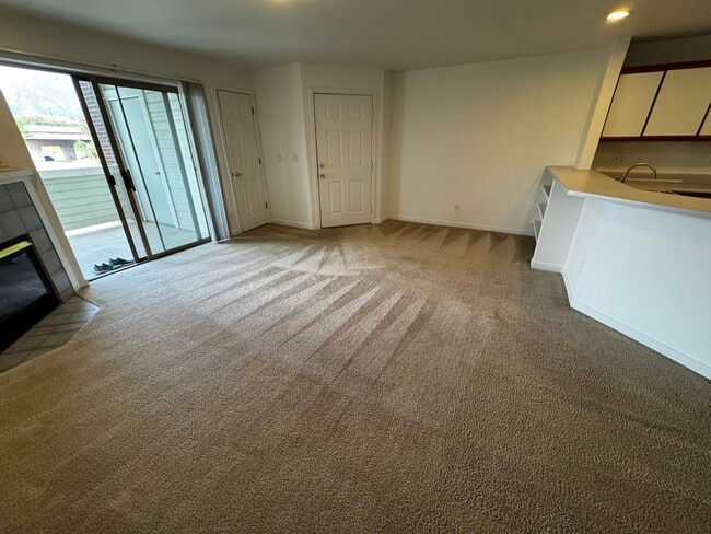 Building Photo - 33 S Boulder Cir