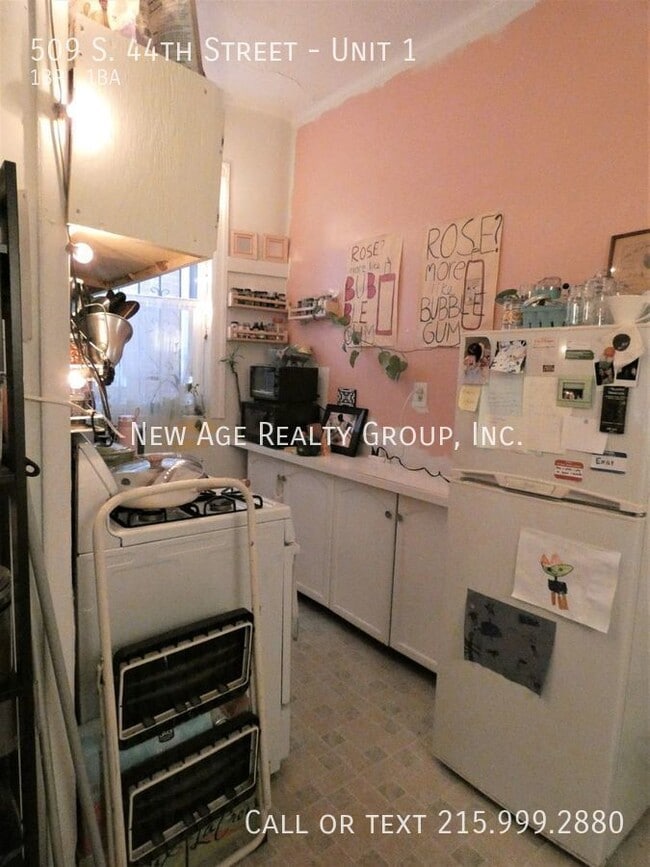 Building Photo - 509 S 44th St