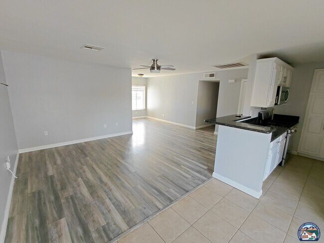 Foto del edificio - 1190 Ocotillo Dr