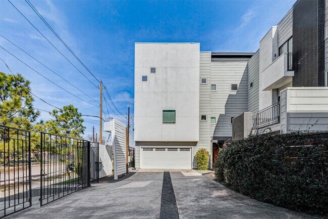 Foto del edificio - 4115 Chartres St