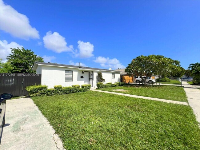 Foto del edificio - 10355 SW 149th Terrace