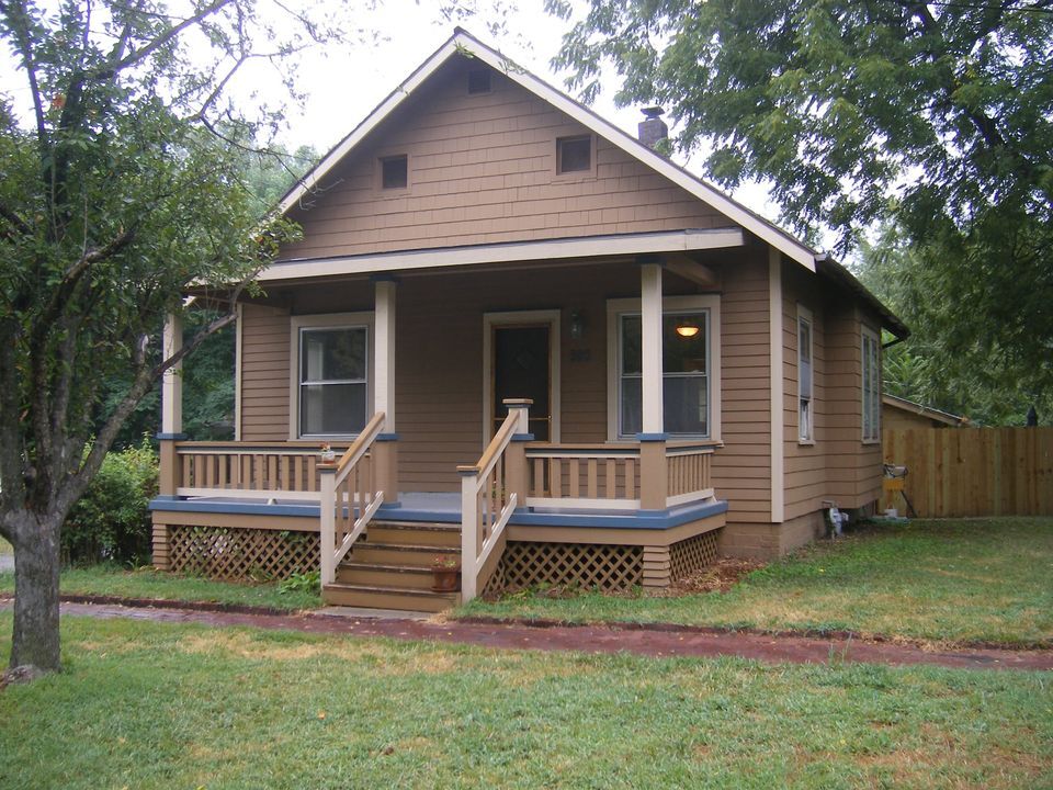 505 E 13th St, Lawrence, KS 66044 House Rental in Lawrence, KS
