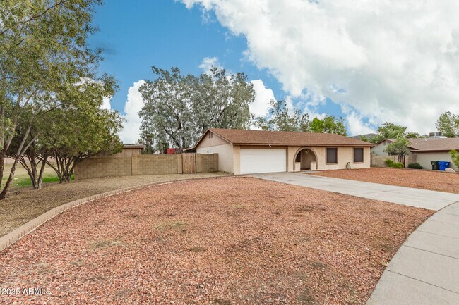 Foto del edificio - 16043 N 30th Ave