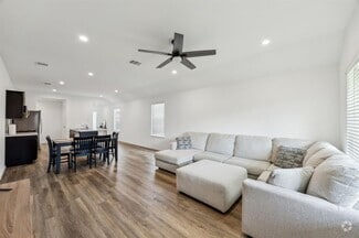 Building Photo - 23699 Silver Concord Dr