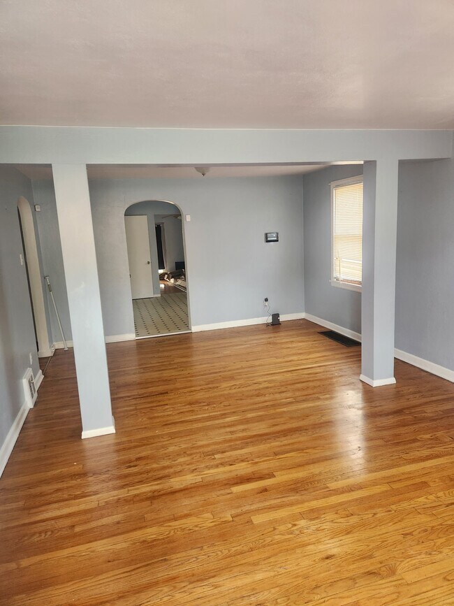 Foto del edificio - 8338 Willett Ave