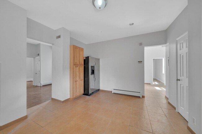 Foto del edificio - 322 Webster Ave