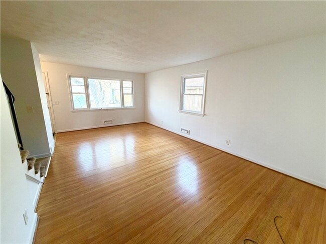 Foto del edificio - 214 Magnolia Ave