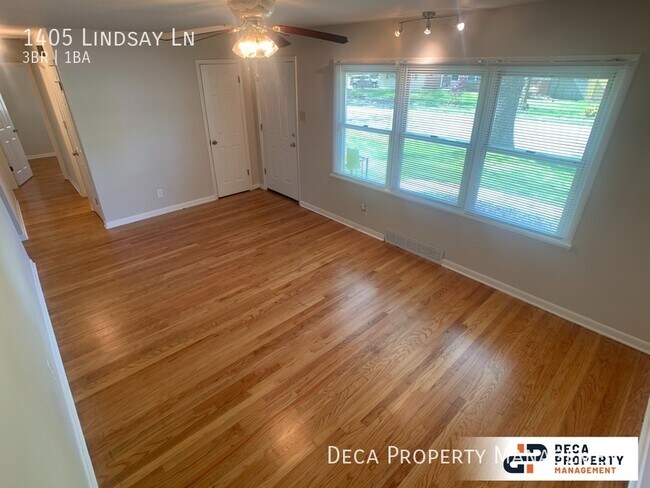 Building Photo - 3 Bedroom 1 Bathroom House
