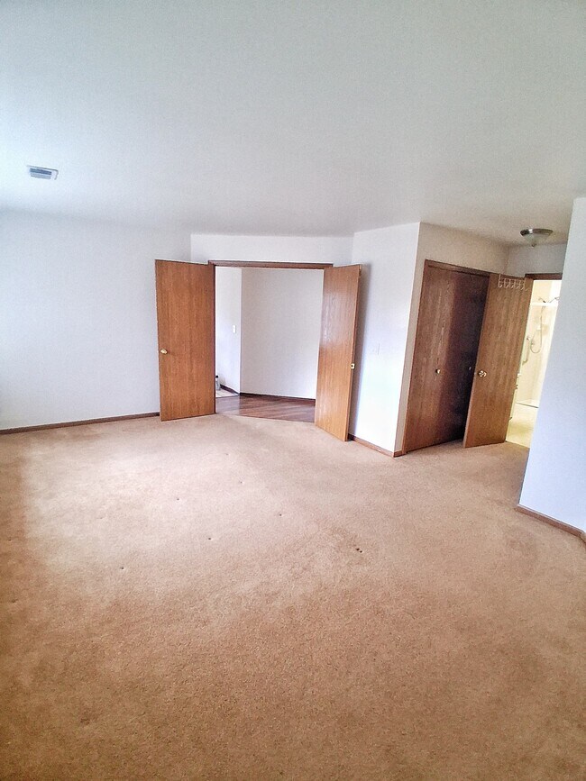 Dormitorio principal - 224 Charleston Ct