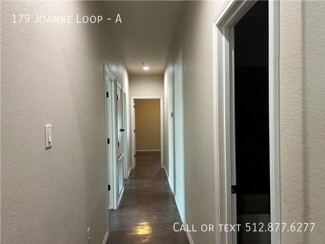 Building Photo - 179 Joanne Loop