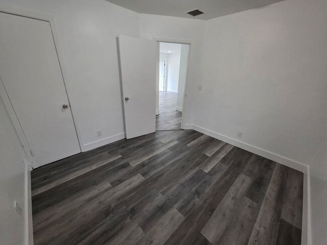 Building Photo - 1021 Henrietta Ave