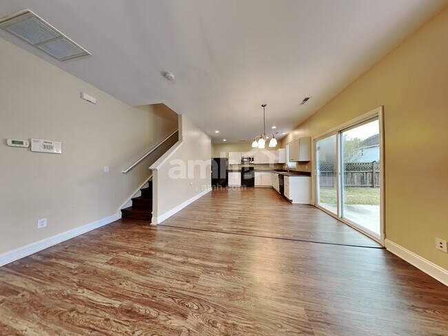 Building Photo - 269 Woodbrook Way