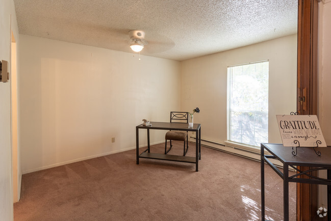 2BR, 2BA - Pecan Valley Apartments