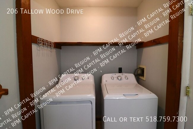 Foto del edificio - 206 Tallow Wood Dr