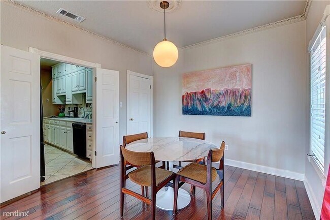 Foto del edificio - 2 br, 2.5 bath  - 1626 Palma Plz Apt 10