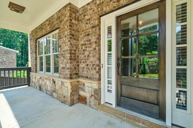 Foto del edificio - 1317 Winfair Ln NE