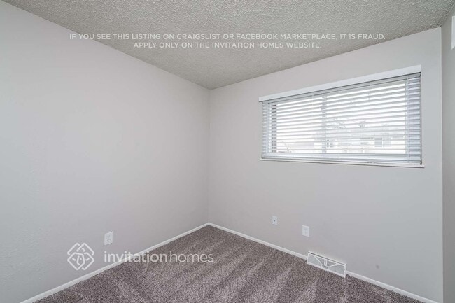 Foto del edificio - 9084 Estes St