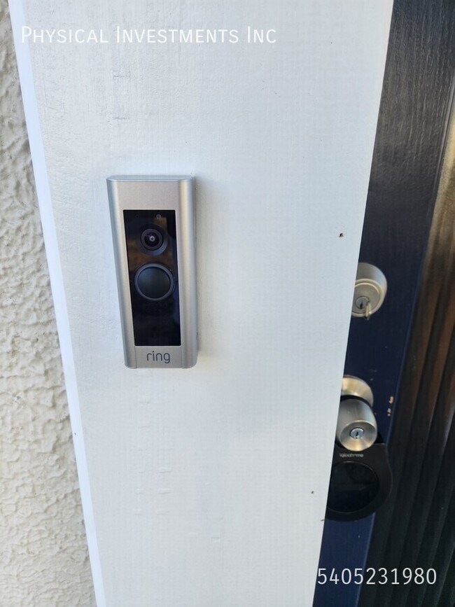 Foto del edificio - 412 Hanover Ave NW