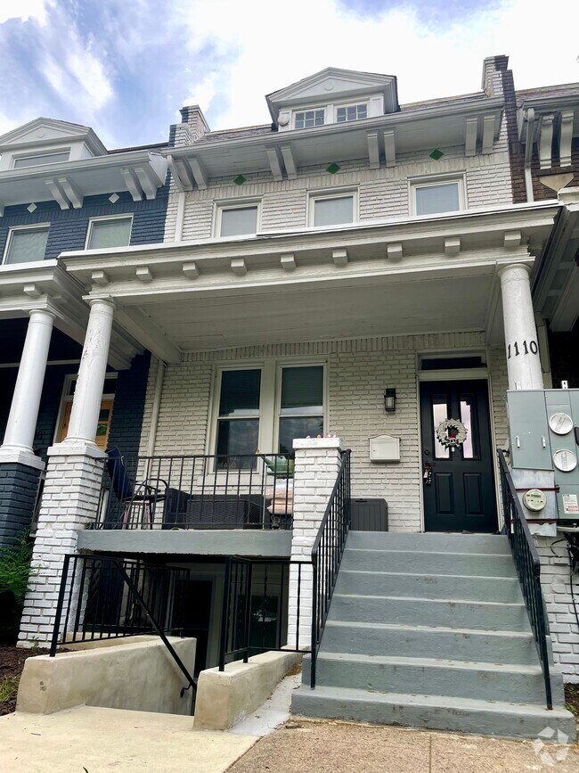 Building Photo - 1110 4th St NE