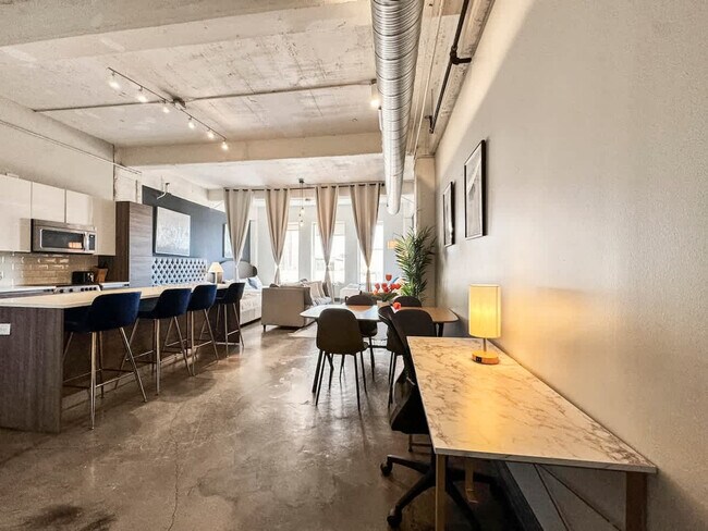 Foto del edificio - 555 Evergreen St