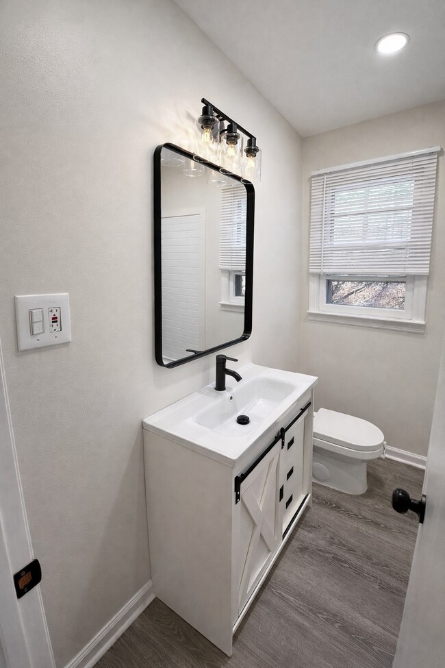 Baño - 337 Wimbish Dr