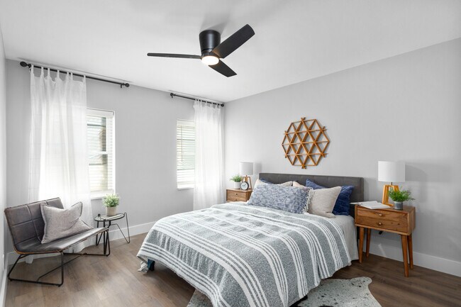 Building Photo - The Square on Delmar