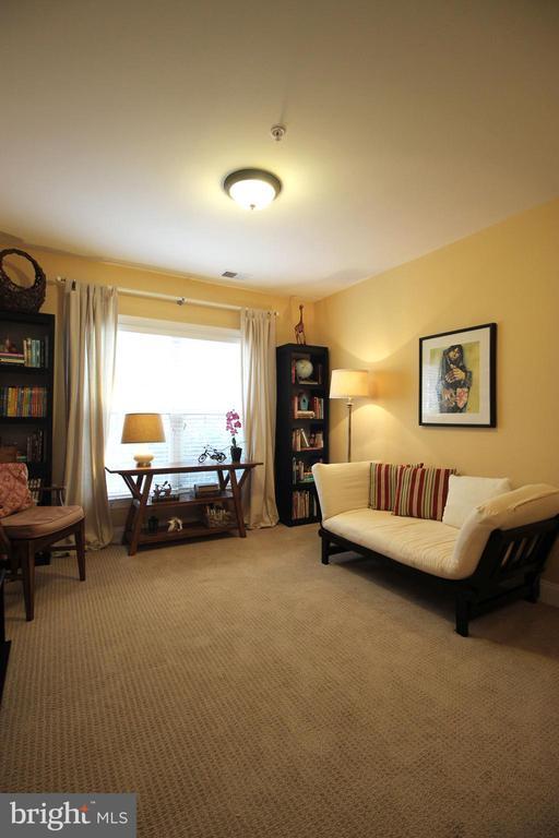 Foto del edificio - 421 N George Mason Dr