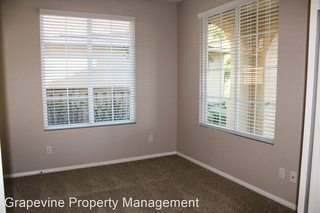 Building Photo - 3 br, 2.5 bath House - 31225 Mangrove Drive