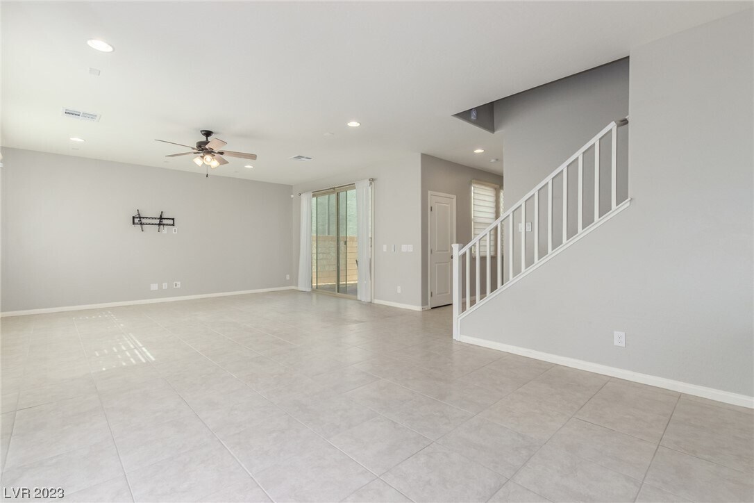Foto principal - 8033 Calico Mesa St