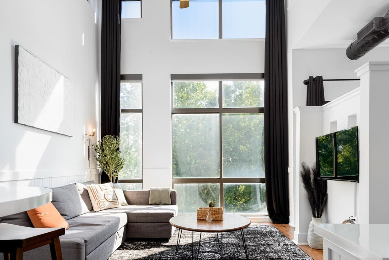 Foto principal - 700 N Graham St