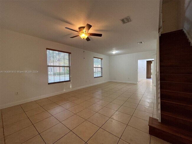 Foto del edificio - 1101 SW 147TH TE