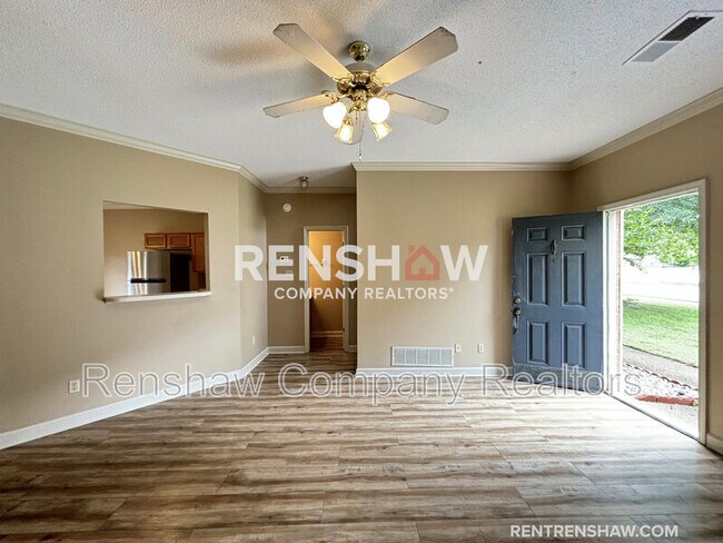 Foto del edificio - 8528 Farmington Blvd