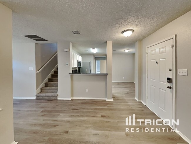 Building Photo - 2728 Monticello Ln