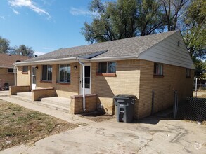 Building Photo - 311 -313 16th Ave Ct