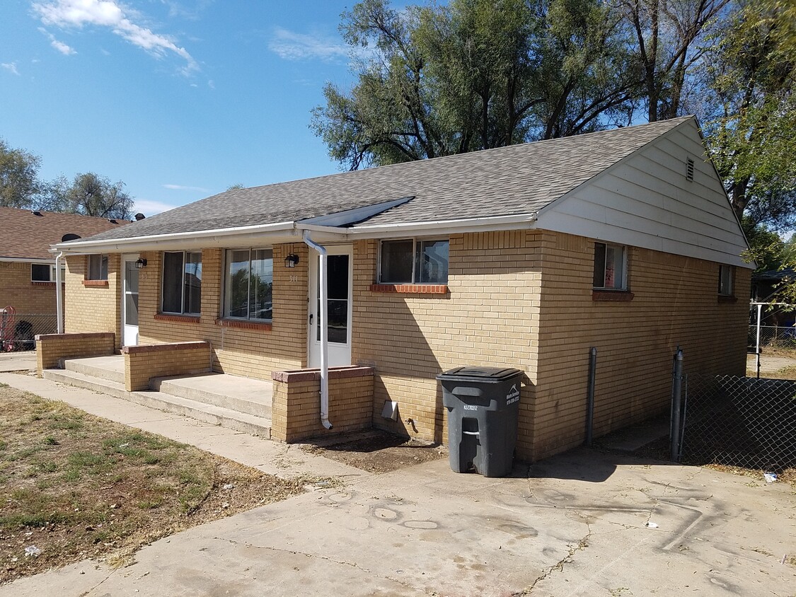 Primary Photo - 311 -313 16th Ave Ct