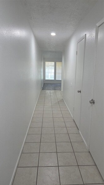 Photo - 19515 Woodglen Drive Apartment