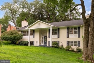 Building Photo - 6203 Hardy Dr