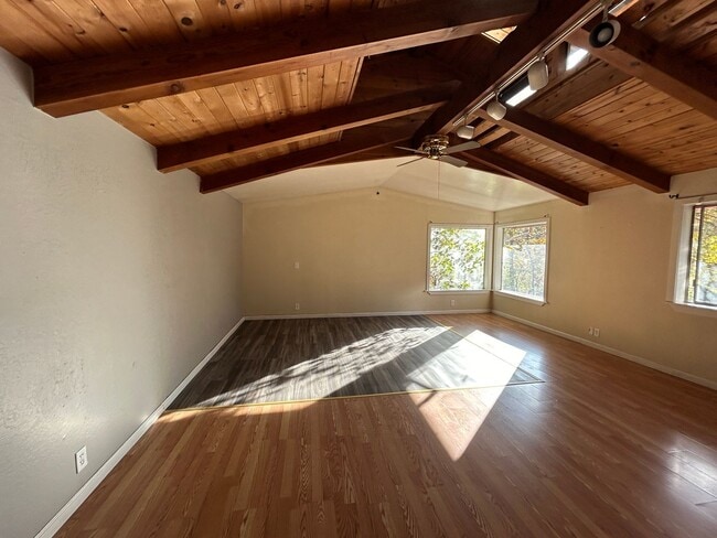 Foto del edificio - 18728 Three Homes Rd