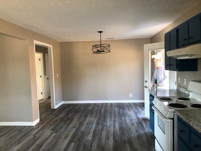 Foto del edificio - 1167 Hall Memorial Rd NW