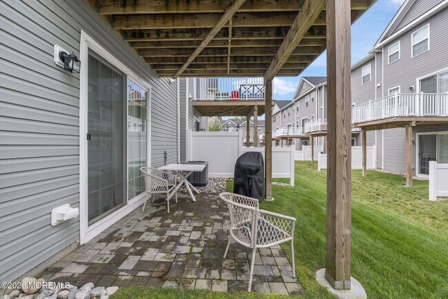 Building Photo - 1502 Arose Ln