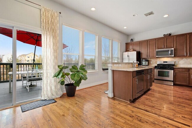 Foto del edificio - 2841 Sherwin St