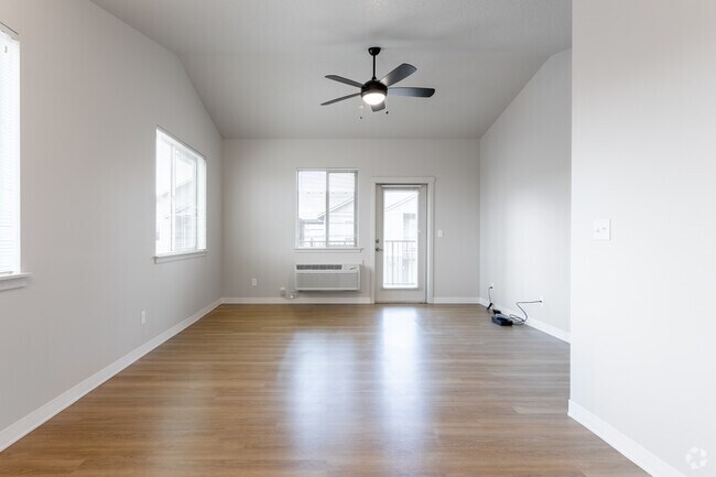 3BR, 2BA - 1,204 SF - Northplace Apartment Homes