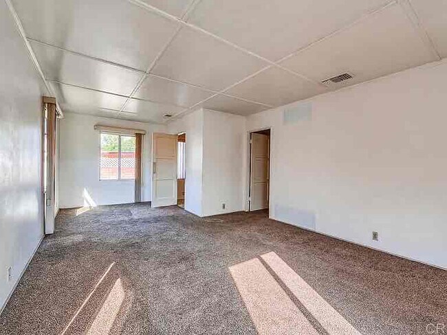 Building Photo - 963 Orchard Ln