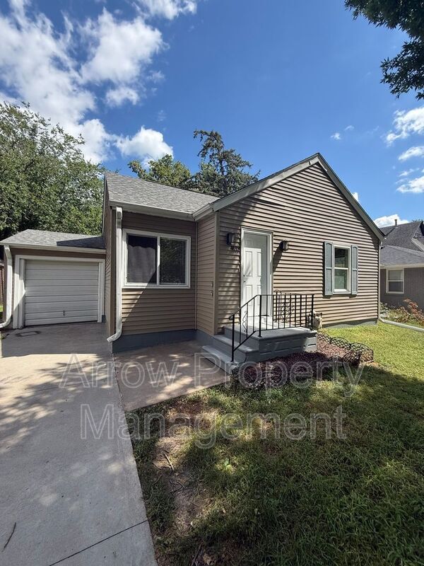 Building Photo - 4118 Touzalin Ave