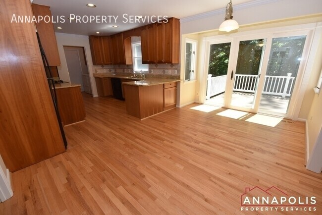 Building Photo - 1069 Carriage Hill Pkwy