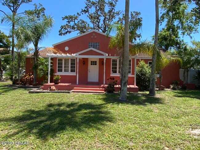 Foto del edificio - 847 Daytona Ave