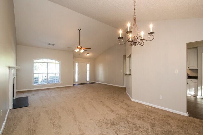 Foto del edificio - 310 The Gables Dr