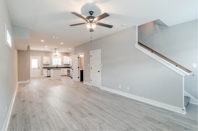 Foto del edificio - 827 Charlotte St