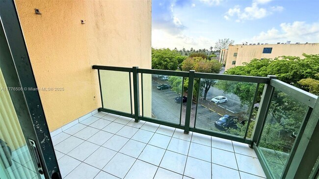 Foto del edificio - 11780 SW 18th St
